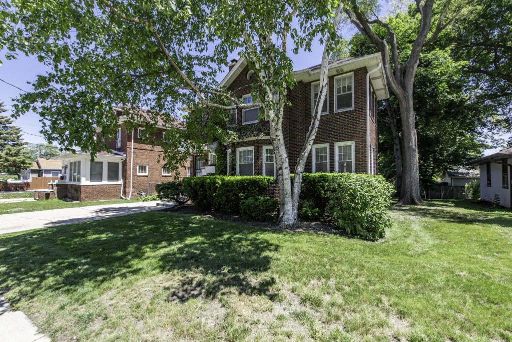1609 N Sheridan Road, Waukegan, IL