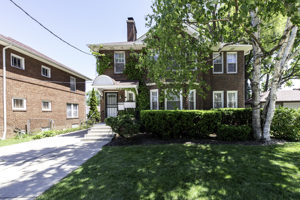 1609 N Sheridan Road, Waukegan, IL