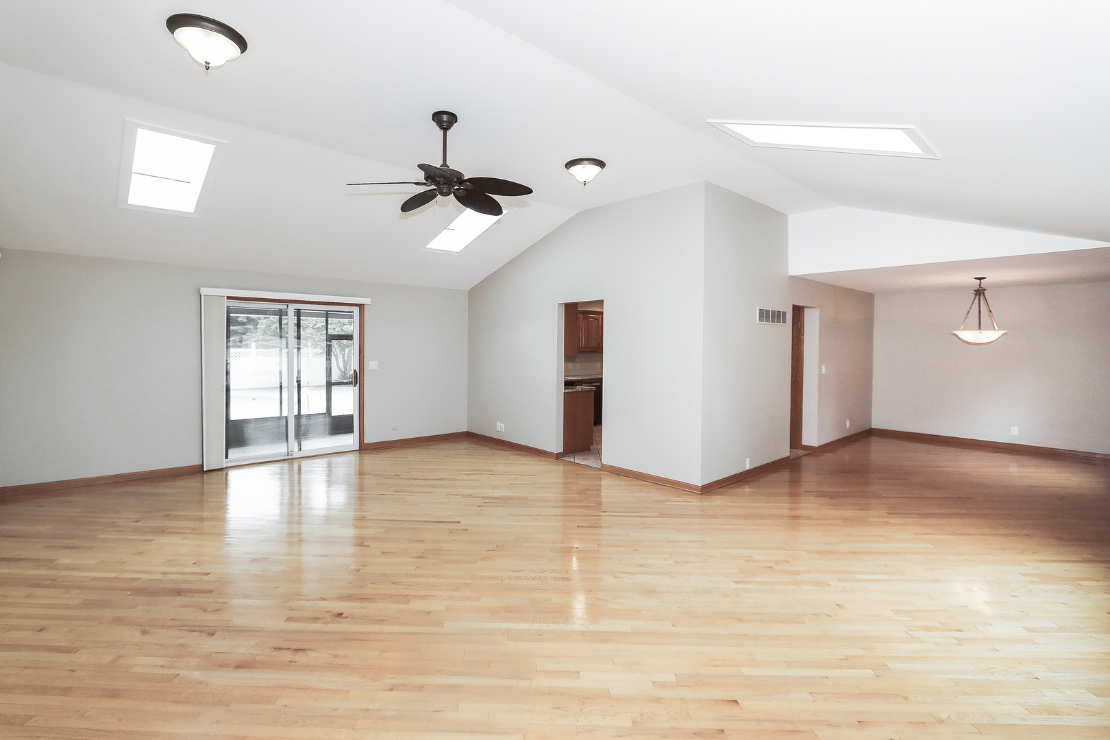 5019 Burman Drive, Crystal Lake, IL