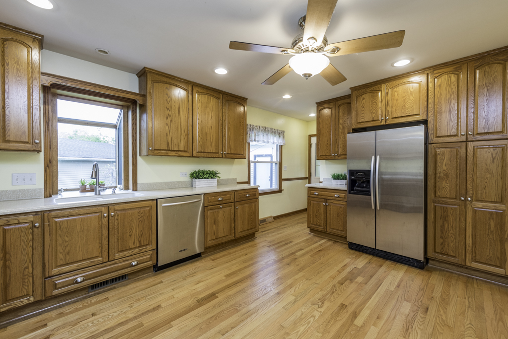 616 Highland Avenue, Antioch, IL
