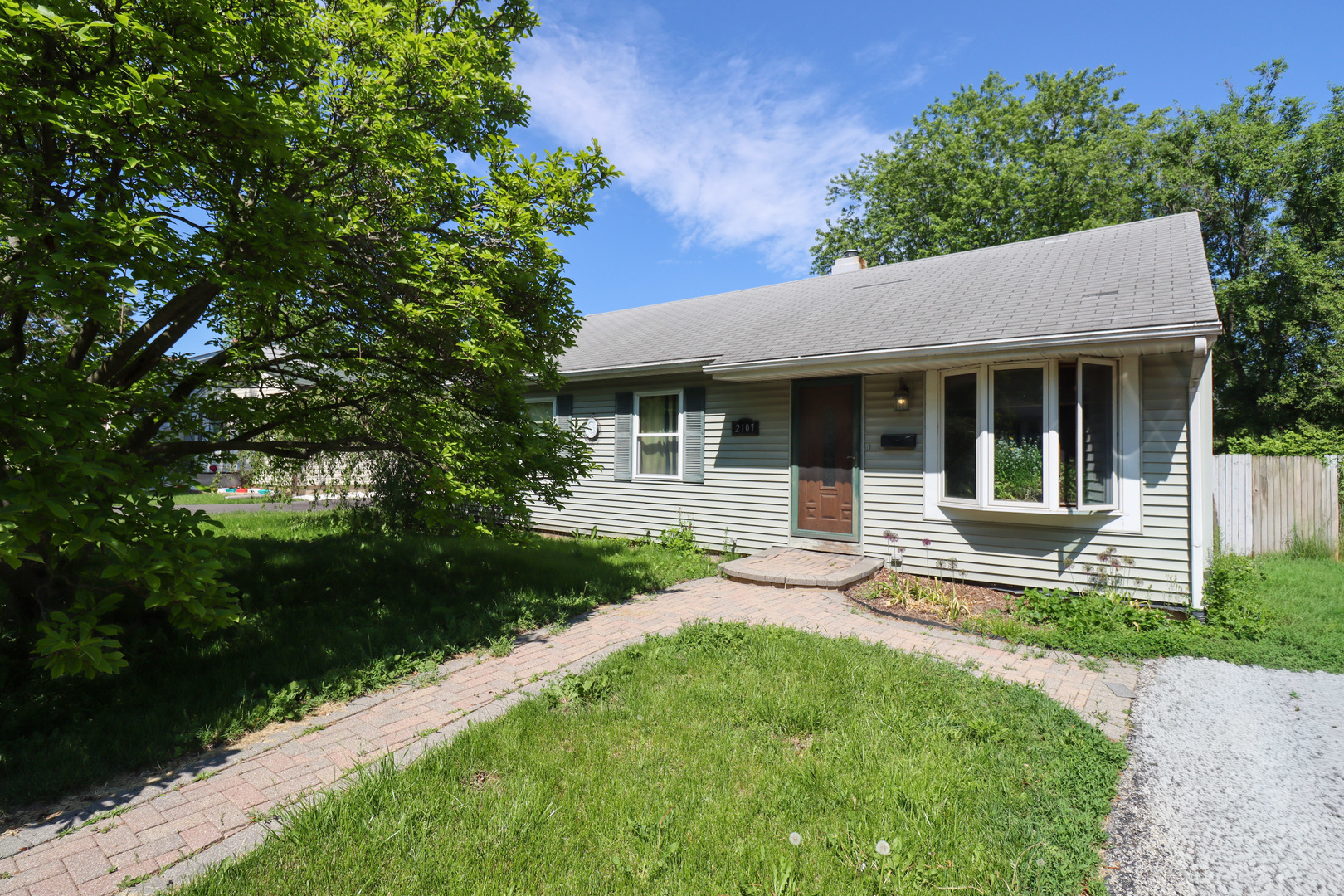 2107 Hermon Avenue, Zion, IL