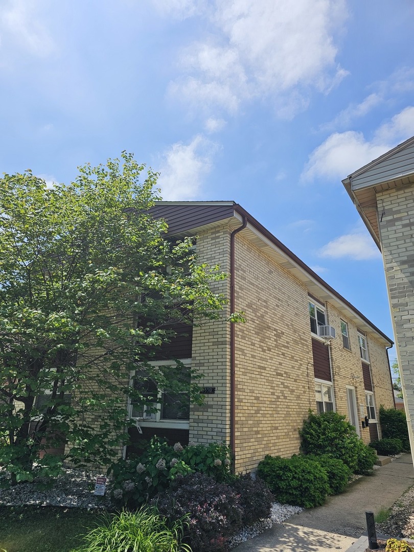 5330 S 73rd Court, Summit, IL