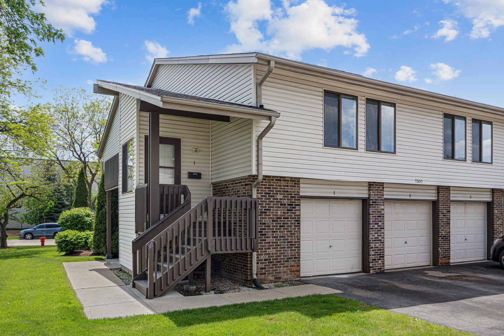 7557 BRISTOL Lane #1, Hanover Park, IL