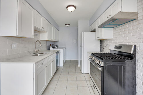 7557 BRISTOL Lane #1, Hanover Park, IL
