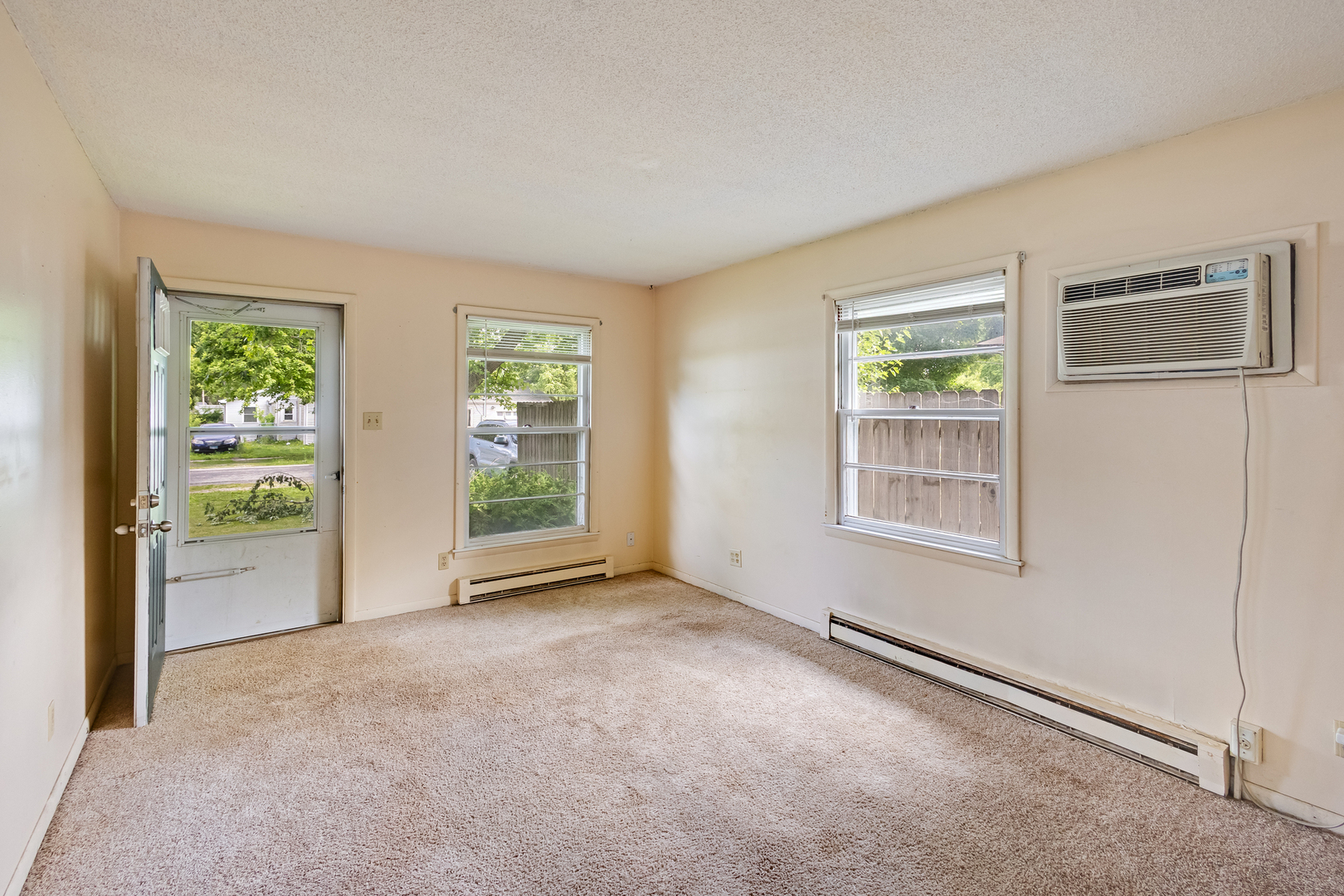 613 N Vorcey Street, Tolono, IL