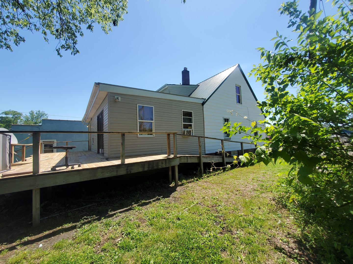 326 E Ford Street, Harrisburg, IL