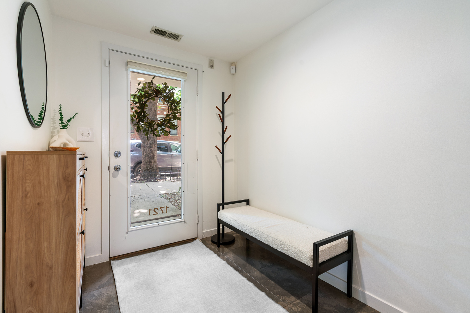 1721 N Bissell Street, Chicago, IL