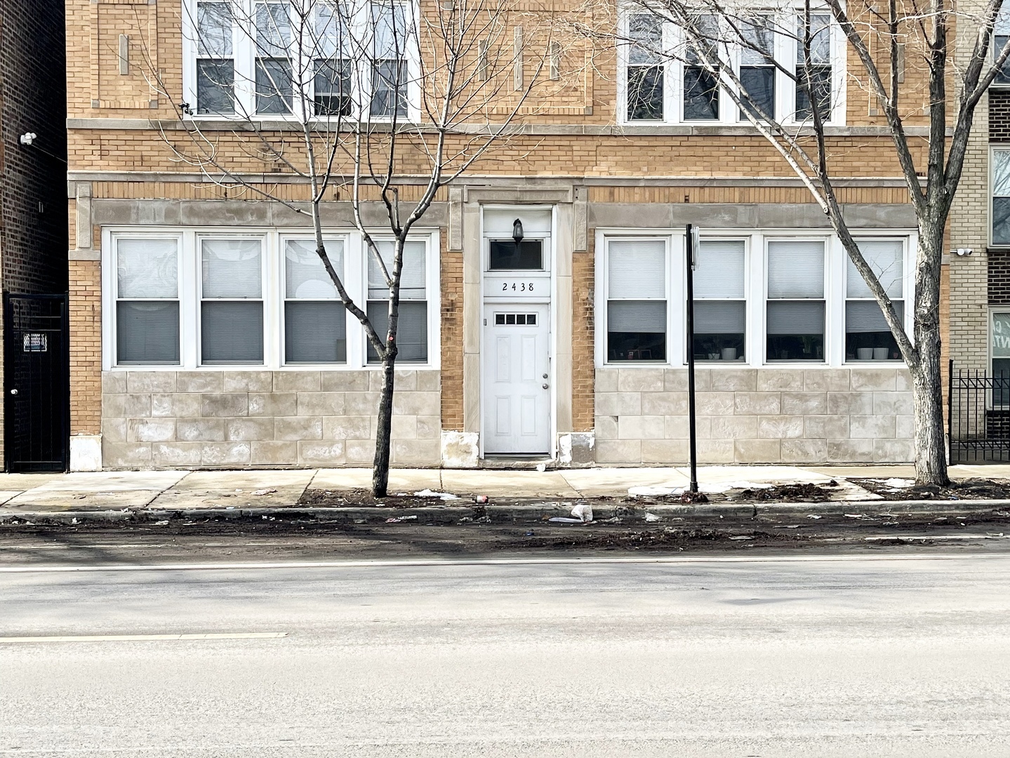 2438 N Laramie Avenue, Chicago, IL