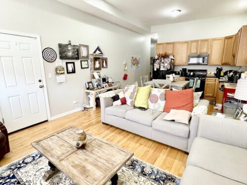 2438 N Laramie Avenue, Chicago, IL