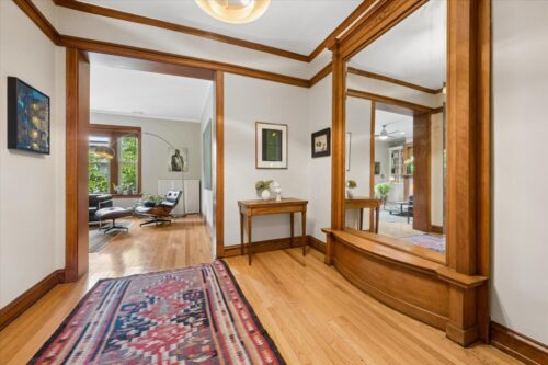 521 W Surf Street #3, Chicago, IL