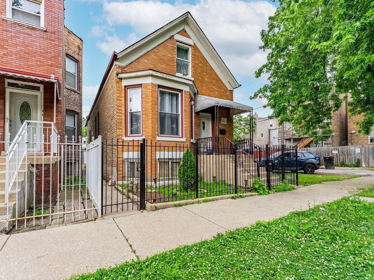 1140 N Ridgeway Avenue, Chicago, IL