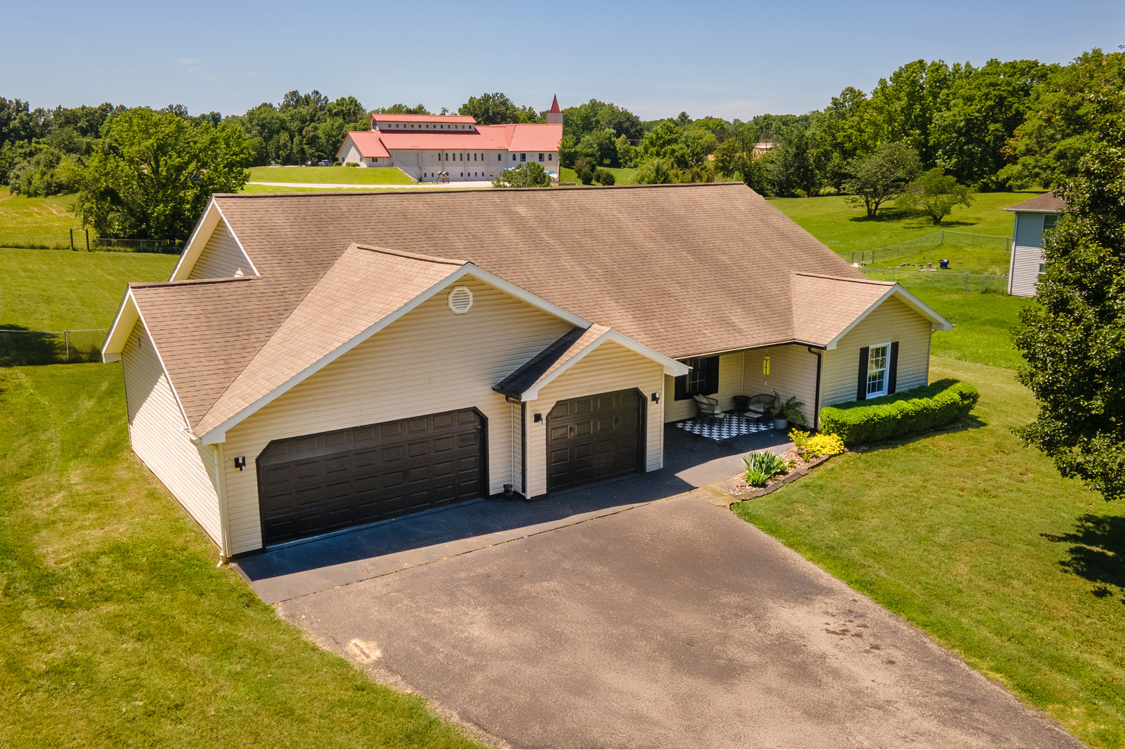 1437 Dogwood Road, Carbondale, IL