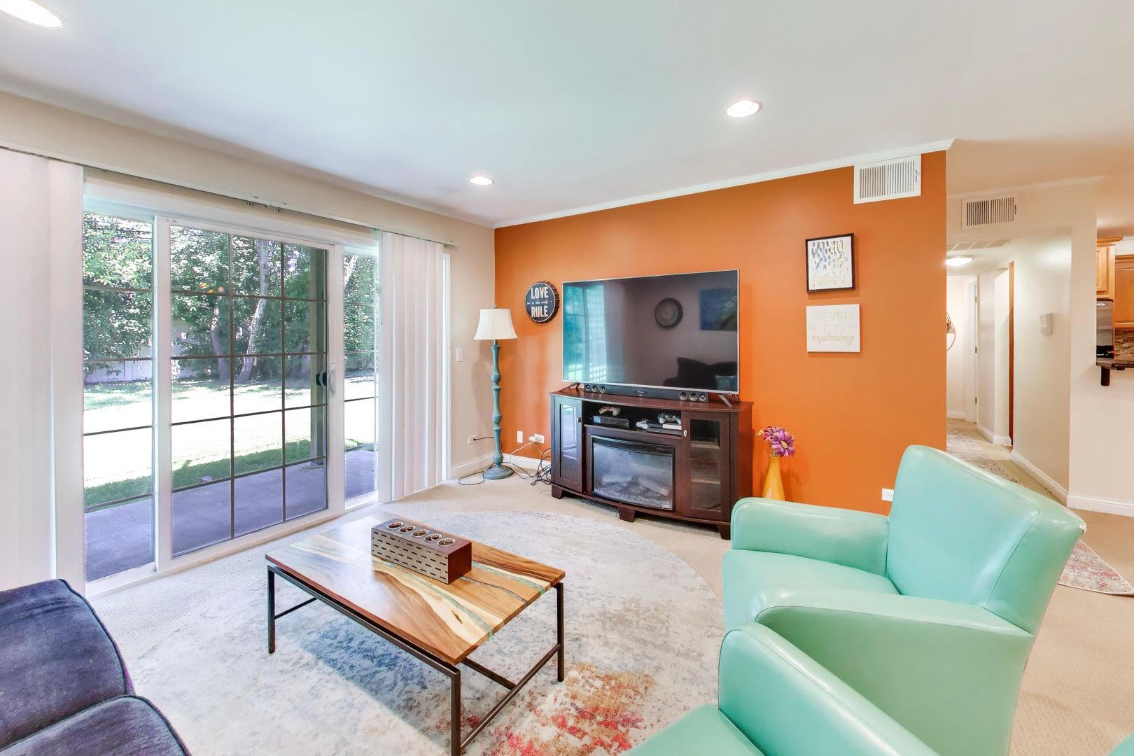 1101 Pleasant Run Drive #1006, Wheeling, IL
