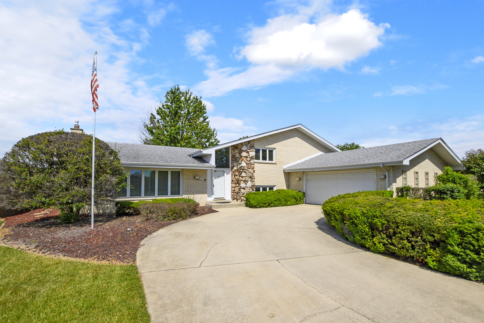 15542 Narcissus Lane, Orland Park, IL