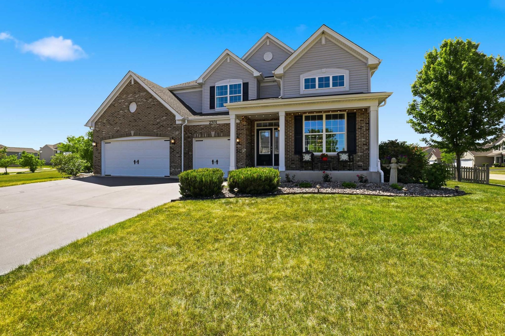 2701 Woodworth Avenue, Woodstock, IL