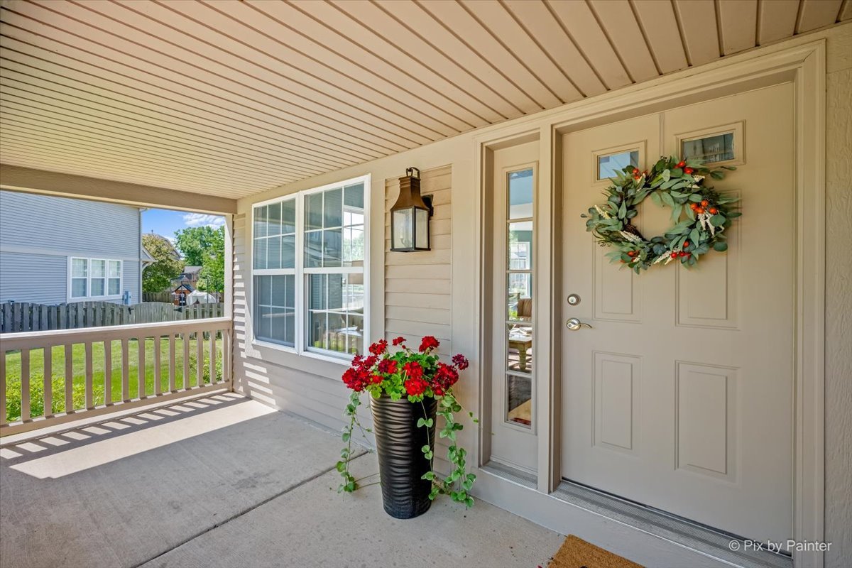 142 Augusta Lane, Cary, IL