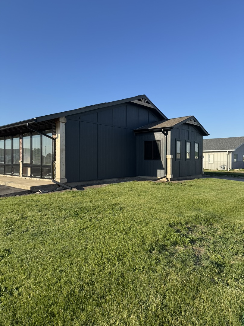 410 E Stevenson Road, Ottawa, IL
