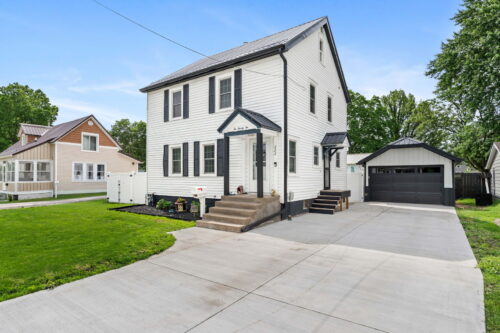 222 E Pearl Street, Geneseo, IL