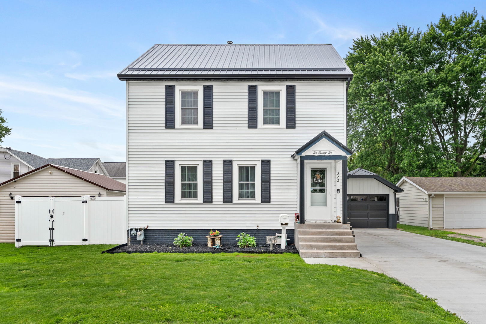 222 E Pearl Street, Geneseo, IL