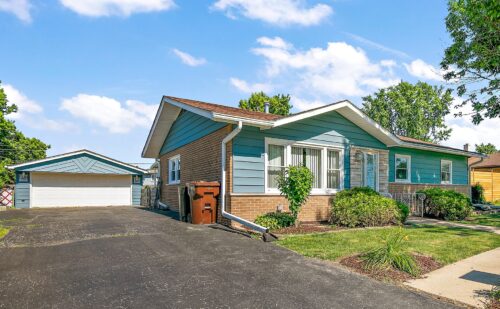 16045 Debra Drive, Oak Forest, IL