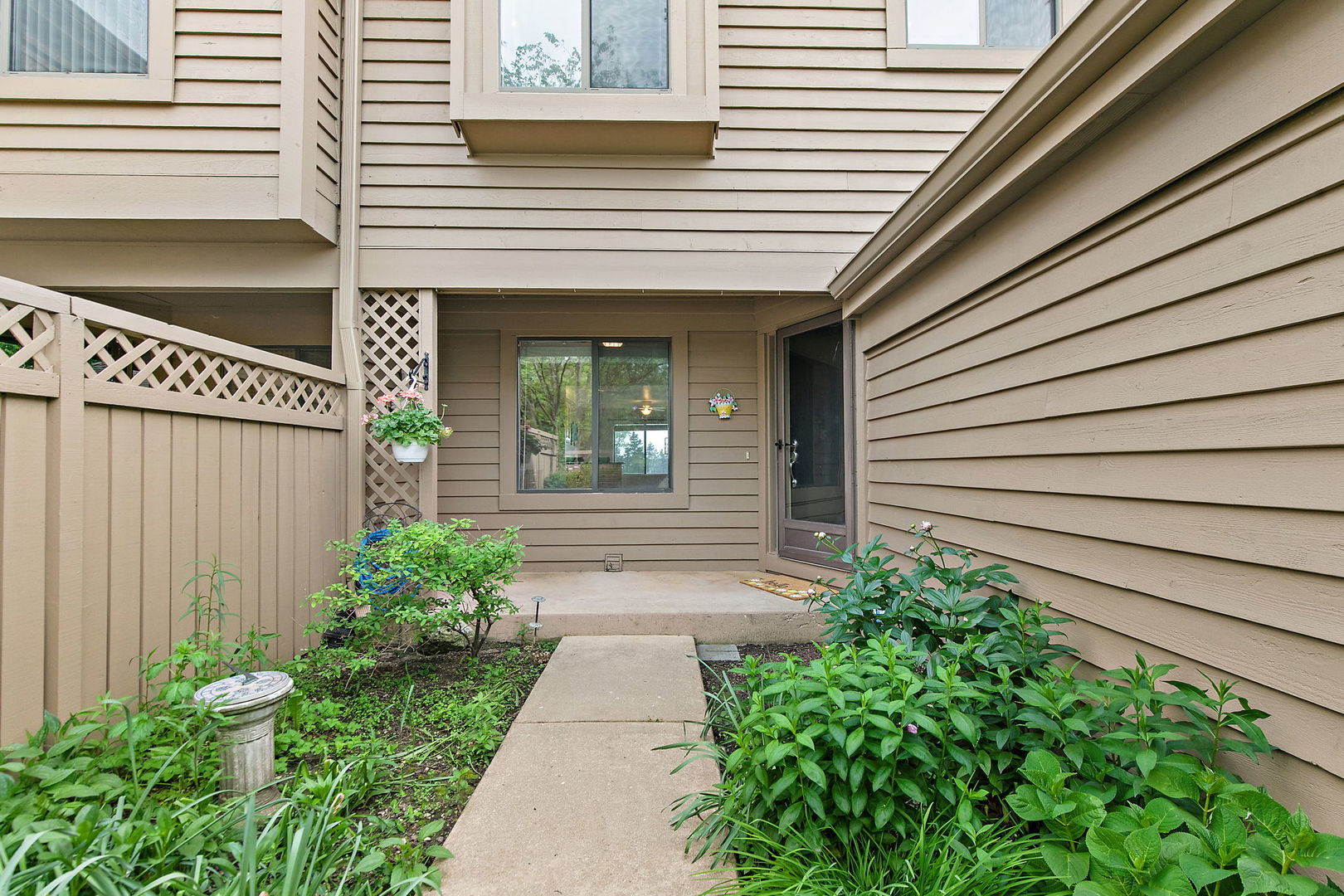 2360 Oak Hill Road, Lake Barrington, IL