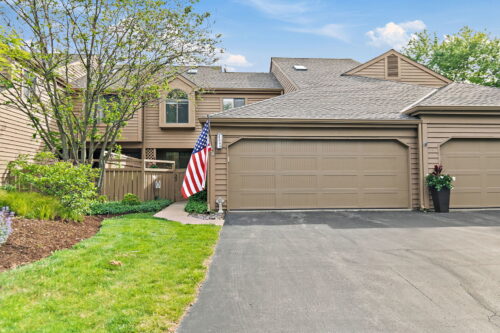 2360 Oak Hill Road, Lake Barrington, IL