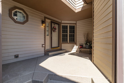 302 Kazimour Drive, Lake Barrington, IL