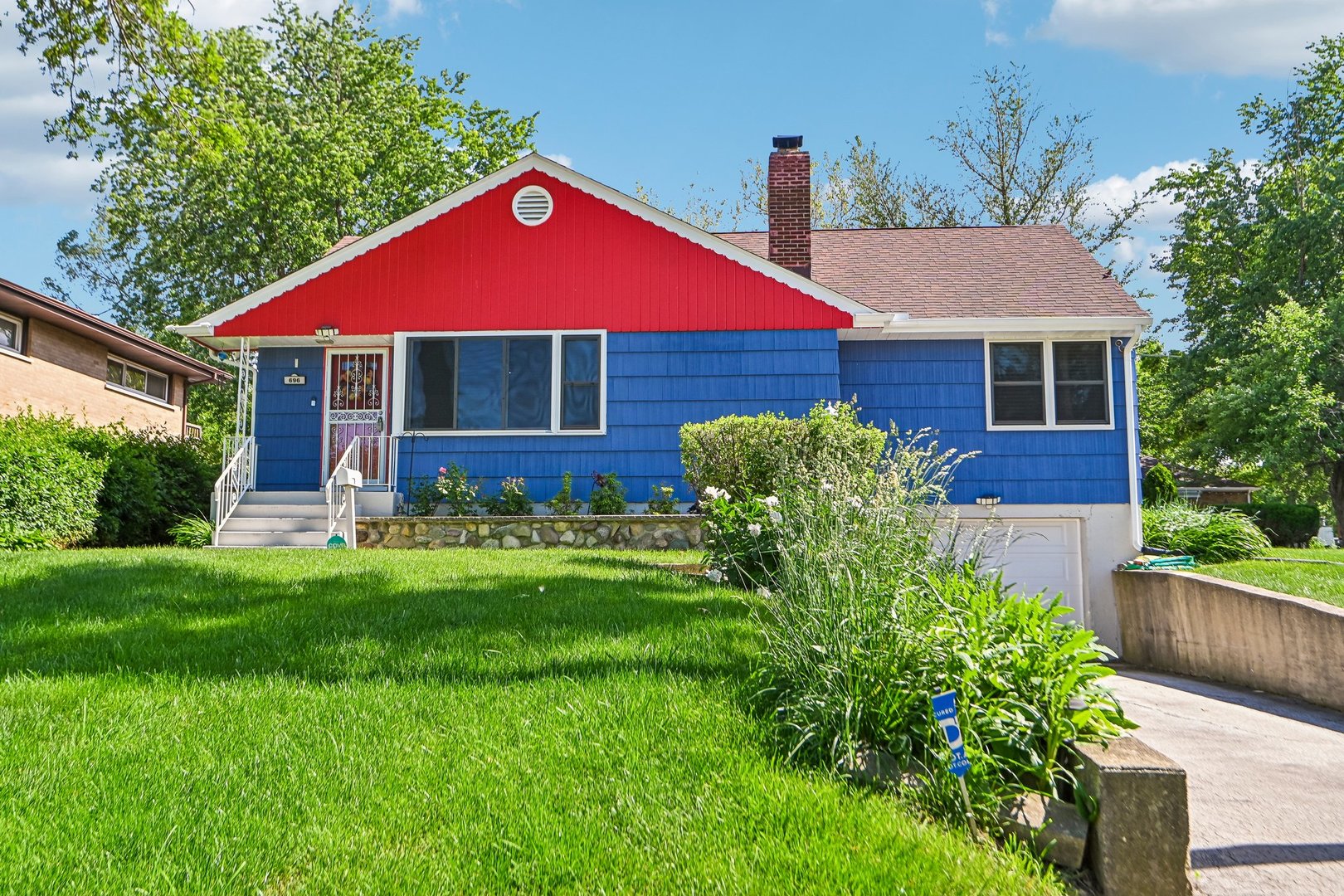 696 2nd Street, Crete, IL