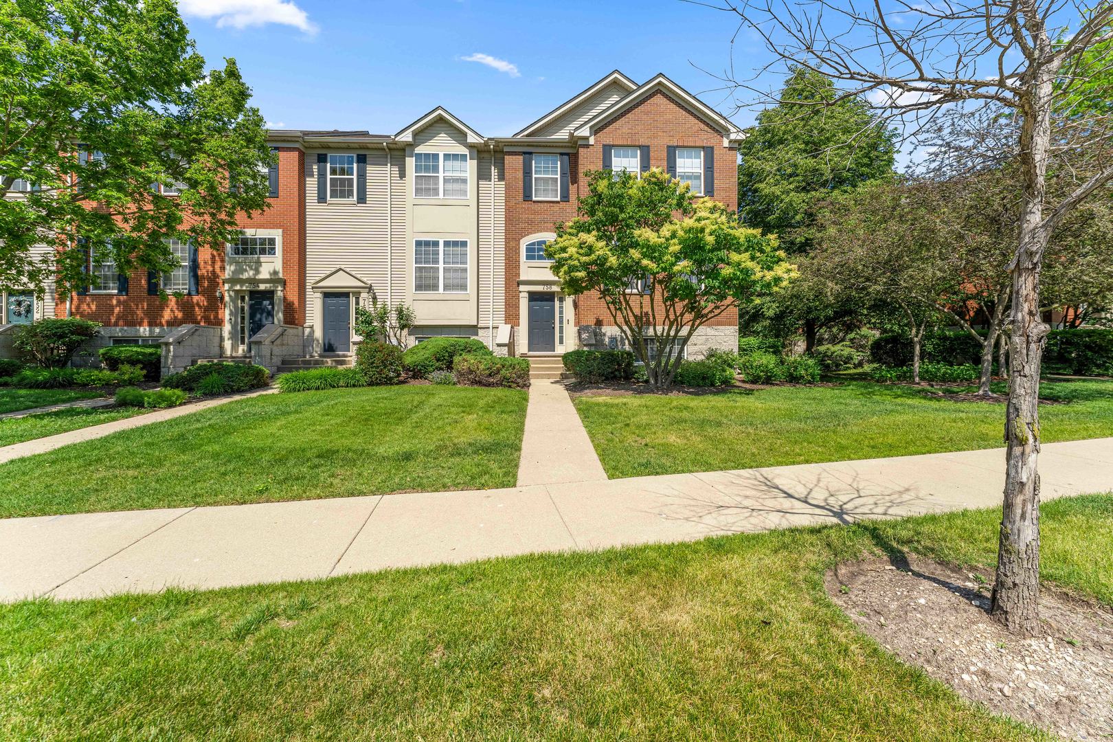 758 Lambert Lane #97-6, Bartlett, IL