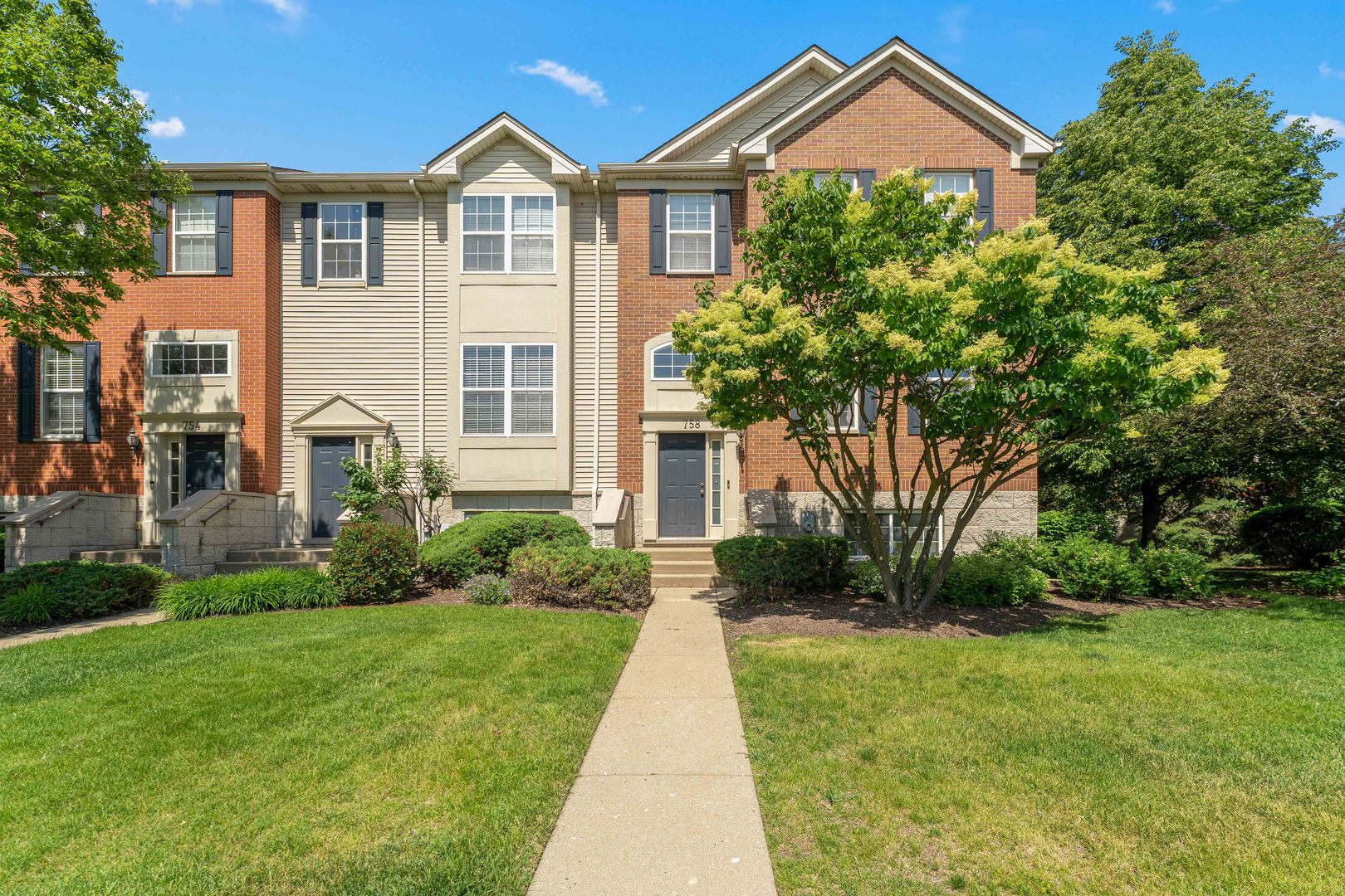 758 Lambert Lane #97-6, Bartlett, IL