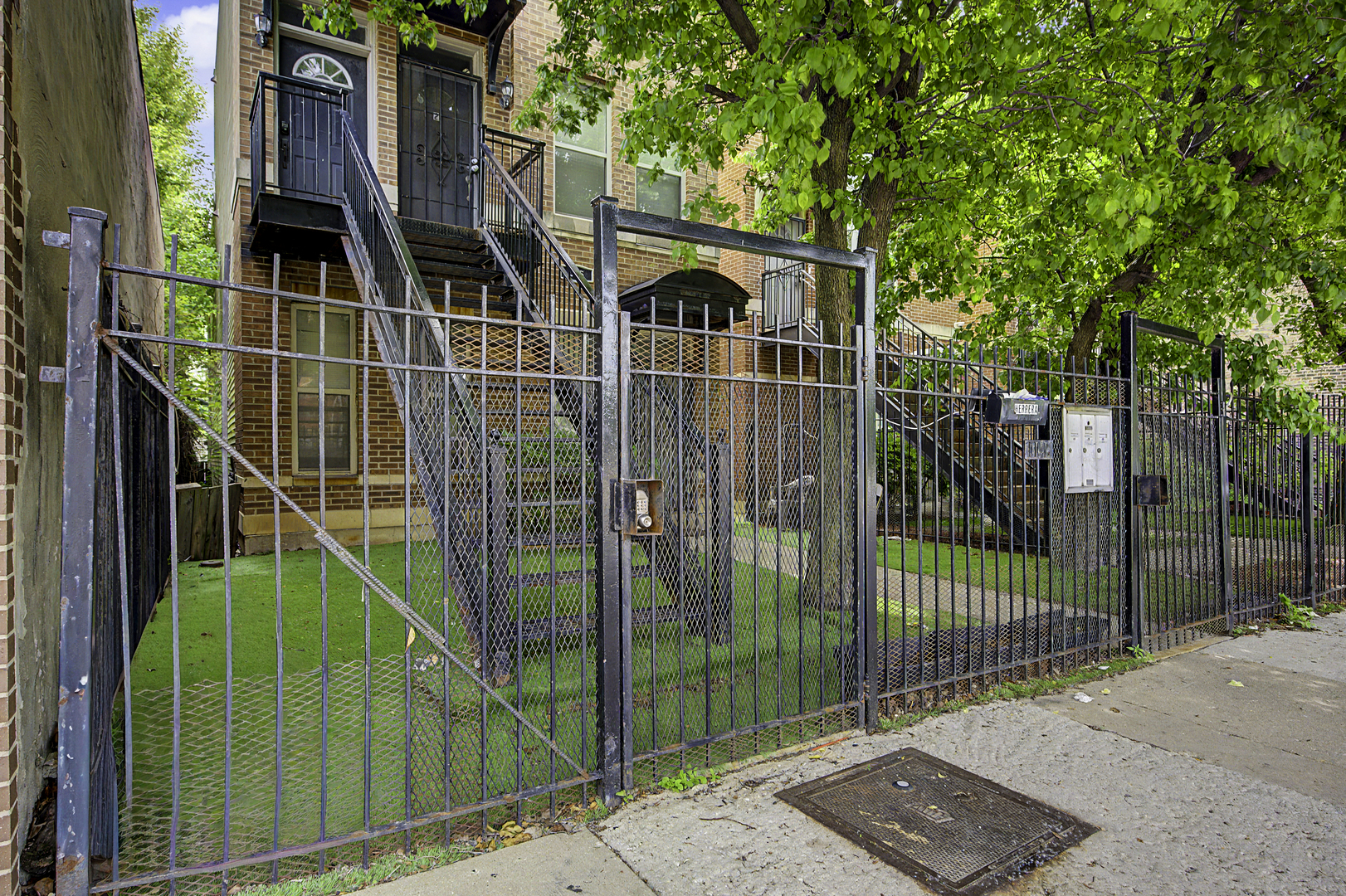 915 S Kedzie Avenue, Chicago, IL