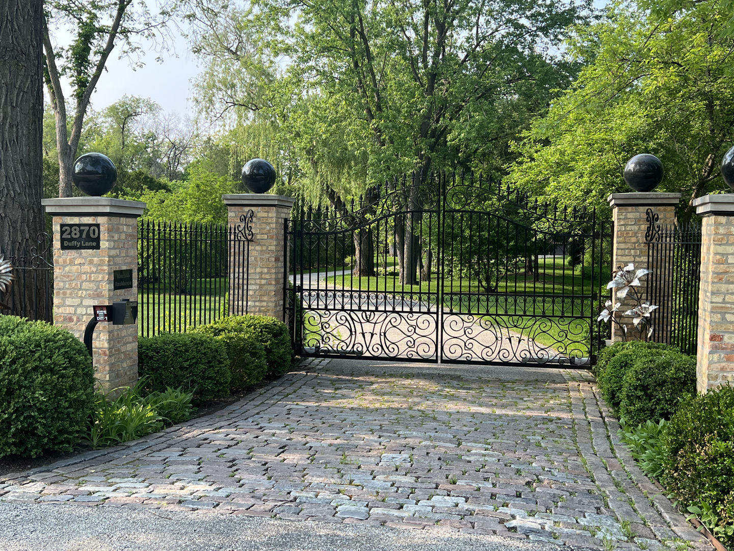 2870 Duffy Lane, Riverwoods, IL