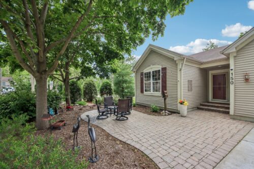 150 Forest Avenue, Fox Lake, IL