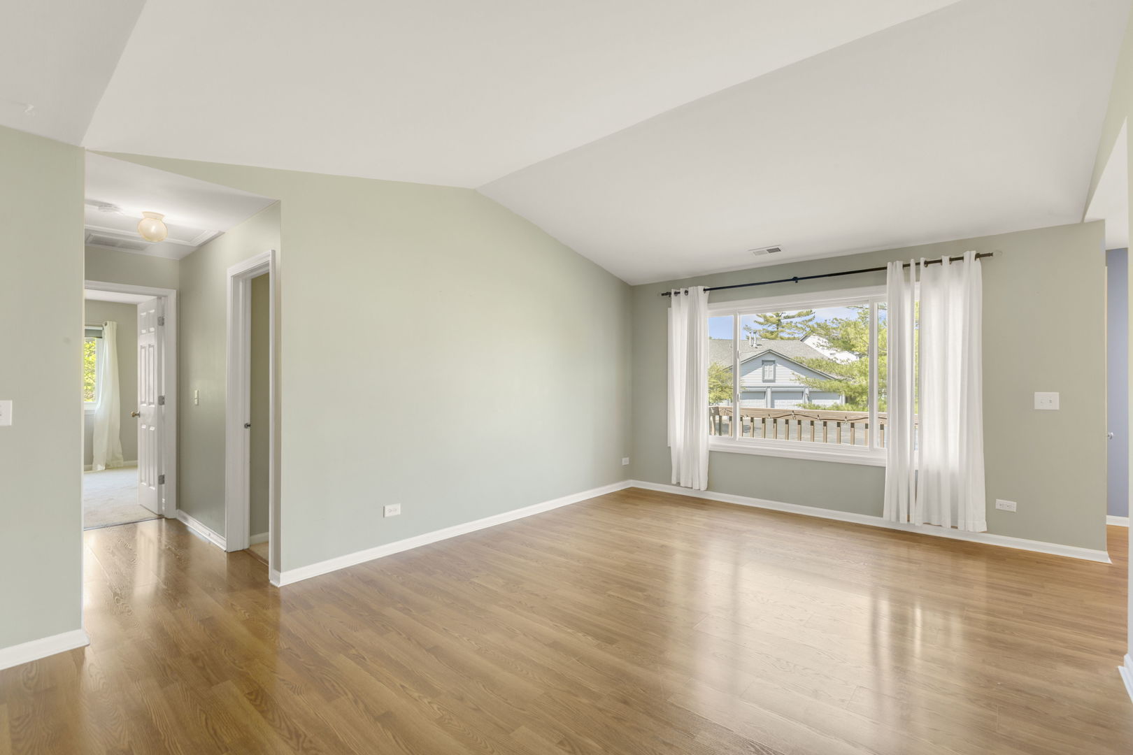 330 Wethington Drive #D, Wauconda, IL