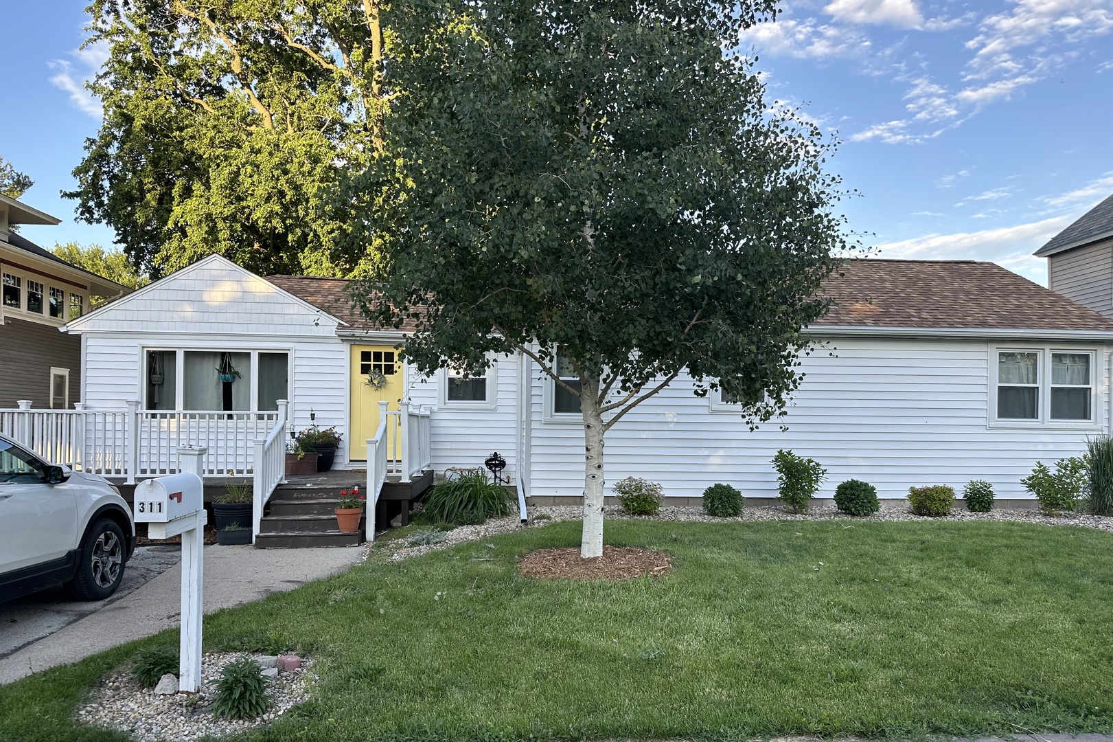 311 S 2nd Avenue, Chenoa, IL