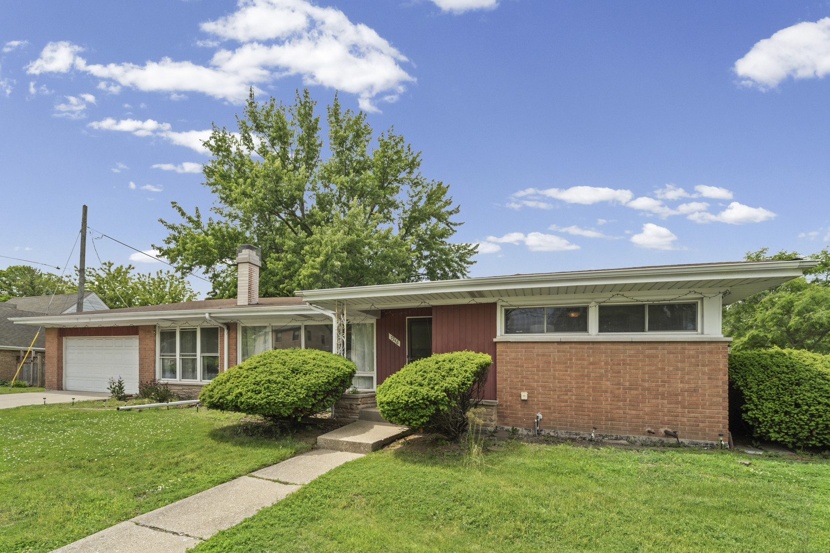 7946 Lotus Avenue, Morton Grove, IL