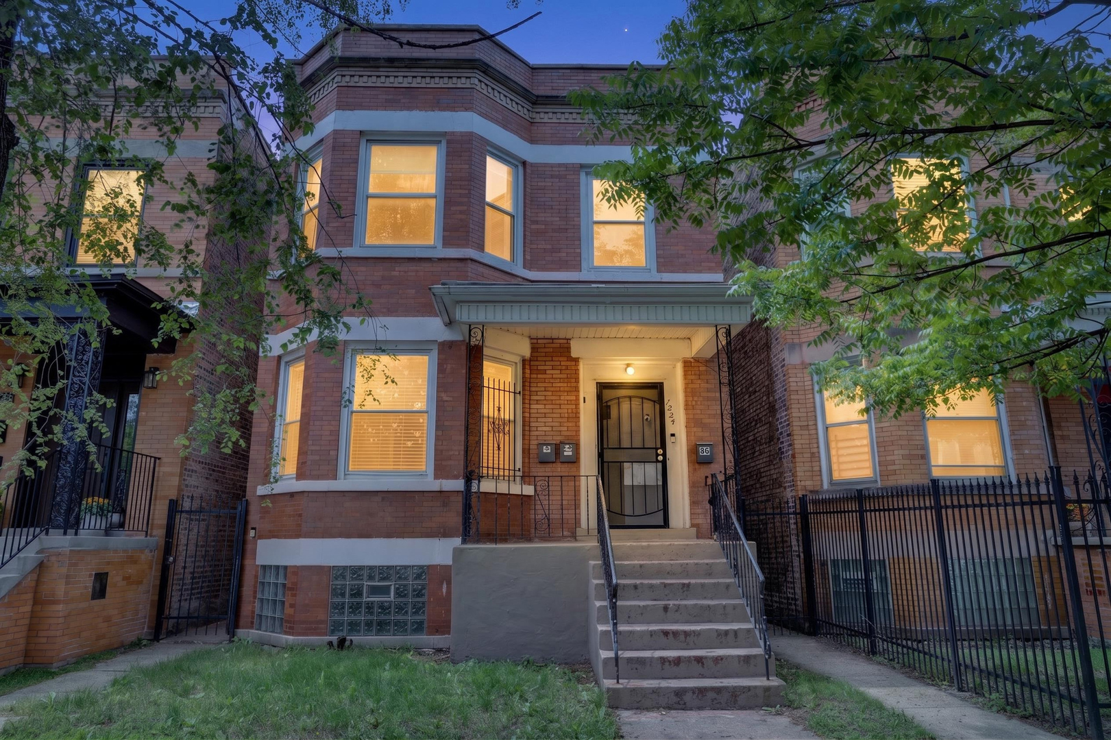7224 S Saint Lawrence Avenue, Chicago, IL