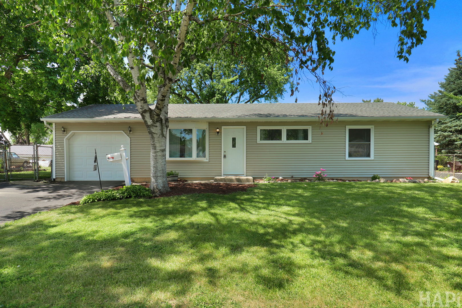 37178 N Grandwood Drive, Gurnee, IL