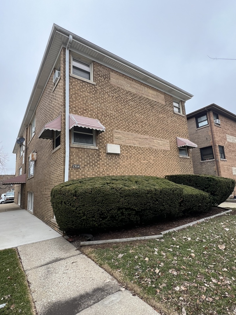 2904 W Foster Avenue #2F, Chicago, IL