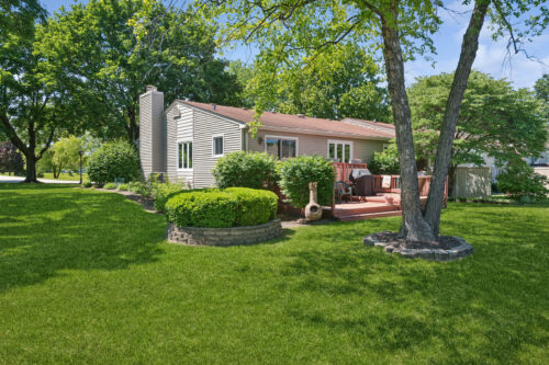 12 Pebblewood Trail, Naperville, IL