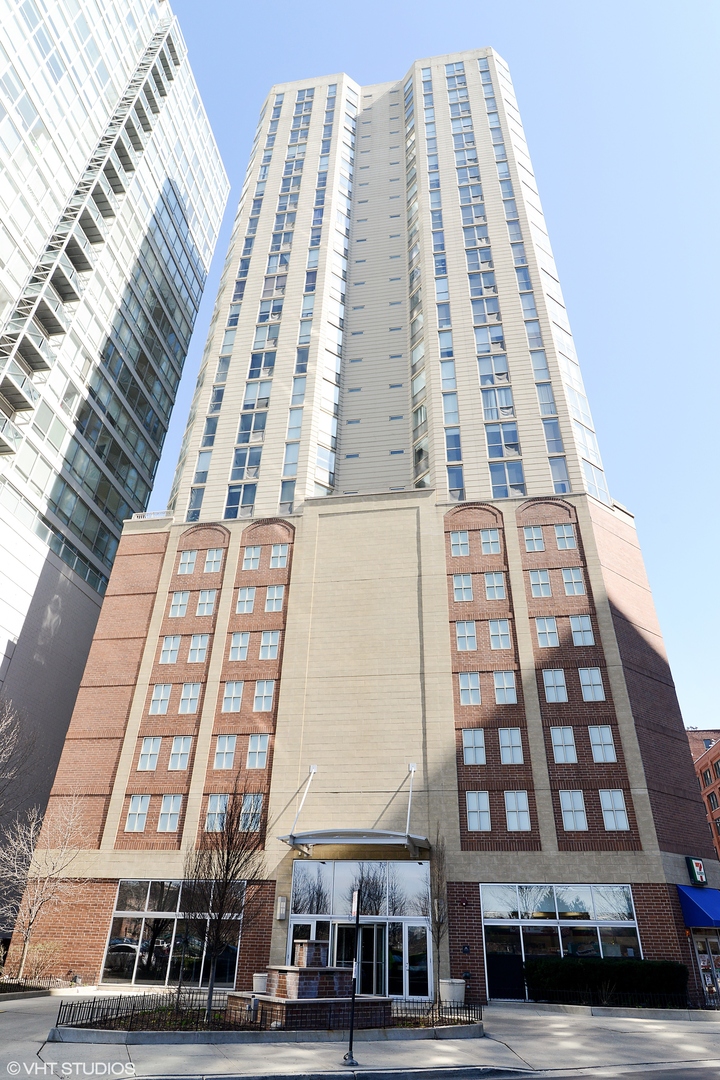 645 N Kingsbury Street #1403, Chicago, IL