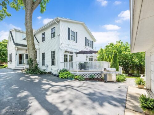 62 Waverly Avenue, Clarendon Hills, IL