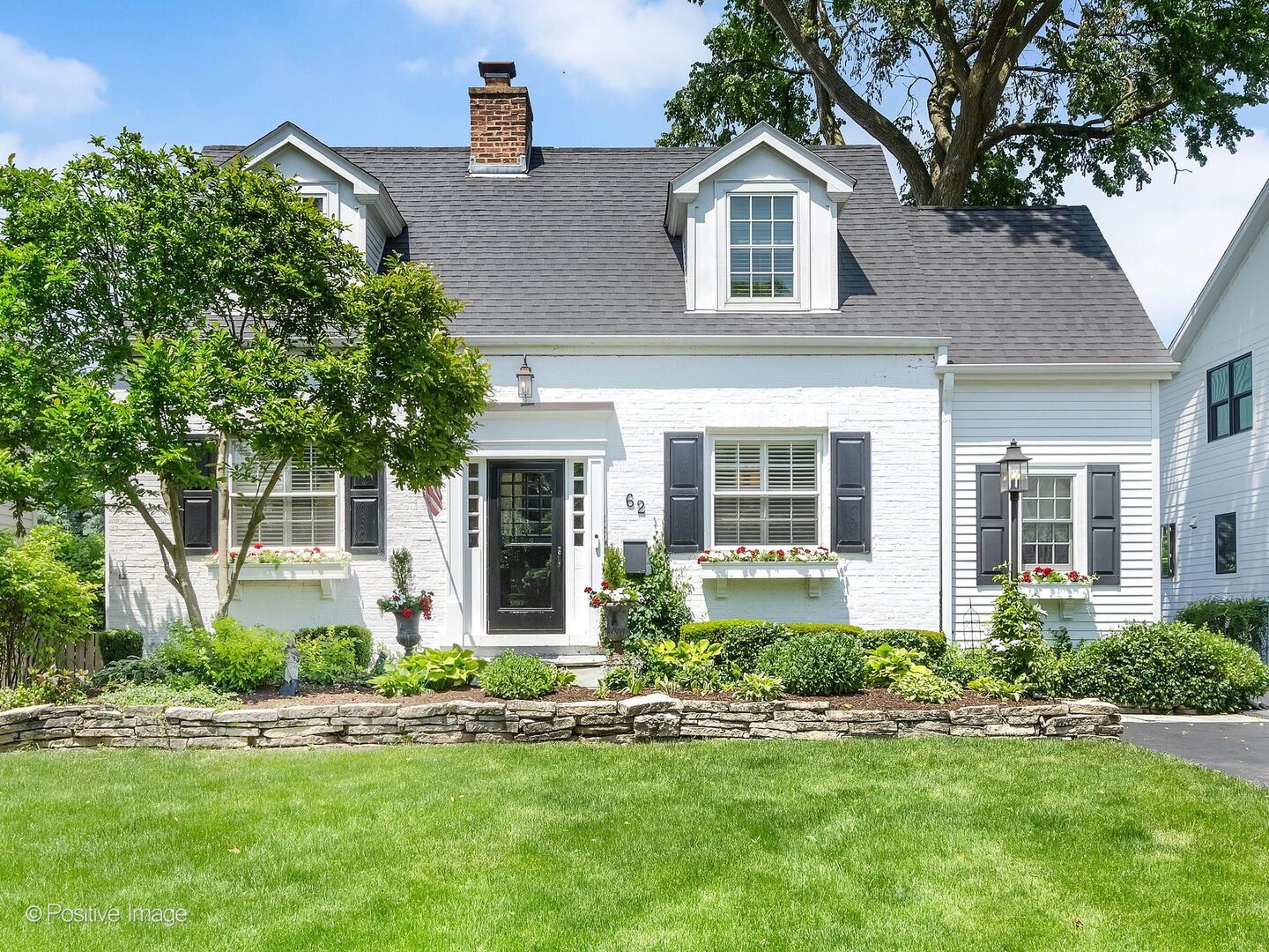 62 Waverly Avenue, Clarendon Hills, IL