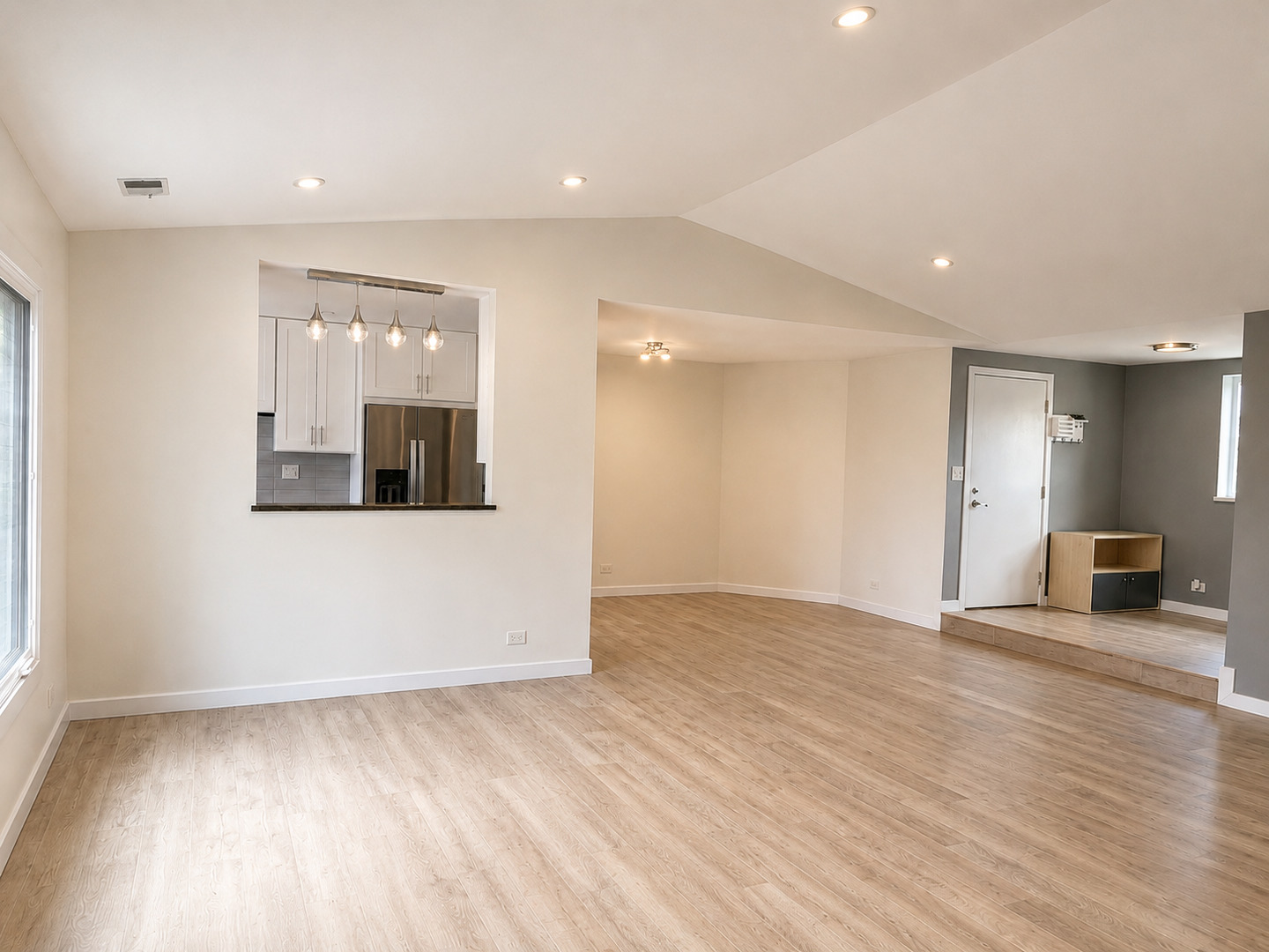 183 Grove Avenue #C, Des Plaines, IL