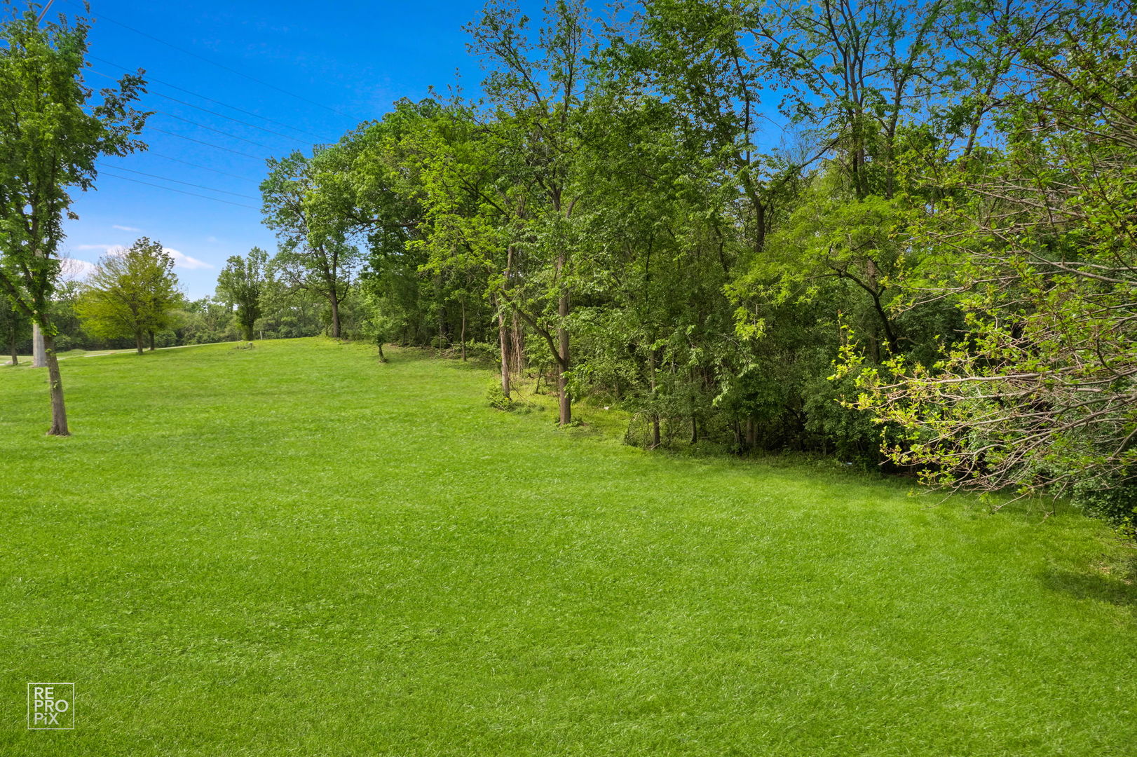 10s641 S Garfield Avenue, Burr Ridge, IL