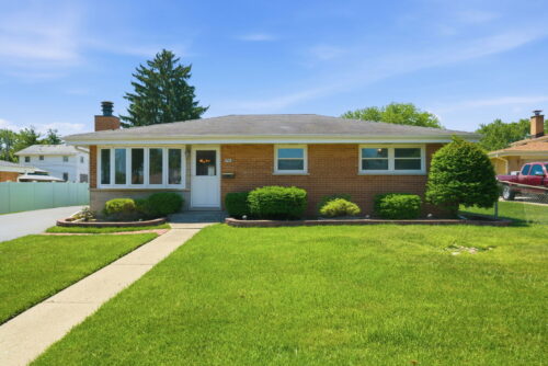 498 Gilbert Drive, Wood Dale, IL