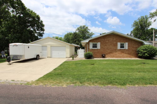 410 E Fifer Street, Colfax, IL
