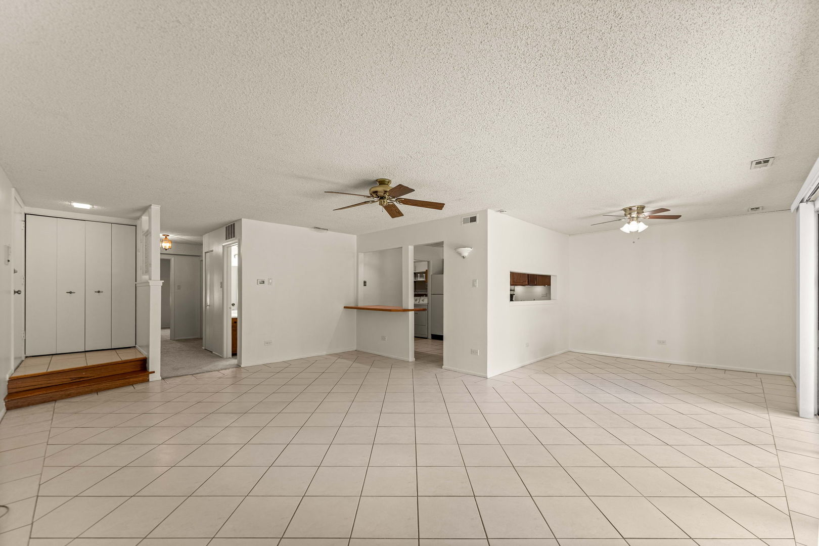 8245 Poplar Lane #5B, Palos Hills, IL