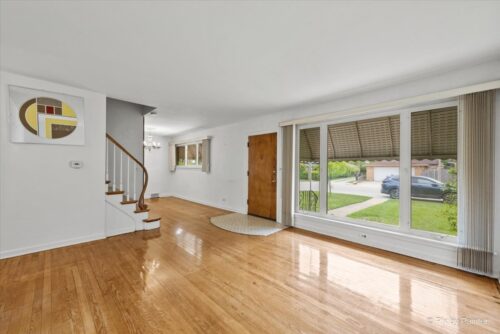 5216 Lee Street, Skokie, IL