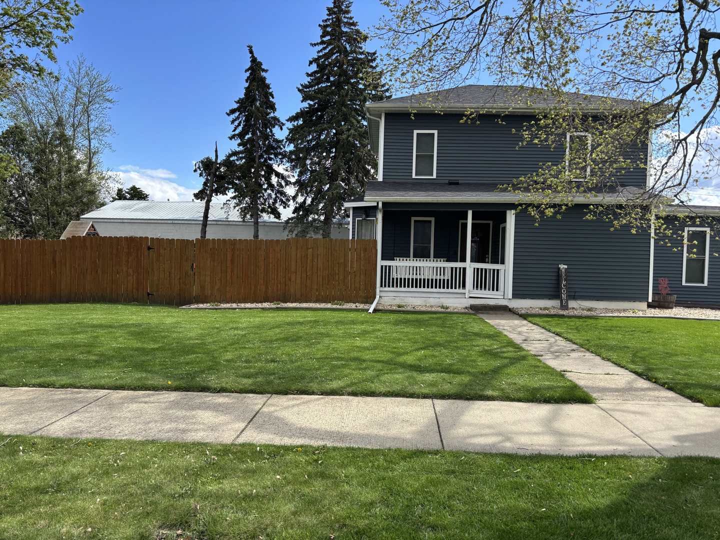732 W 2ND Street, Byron, IL